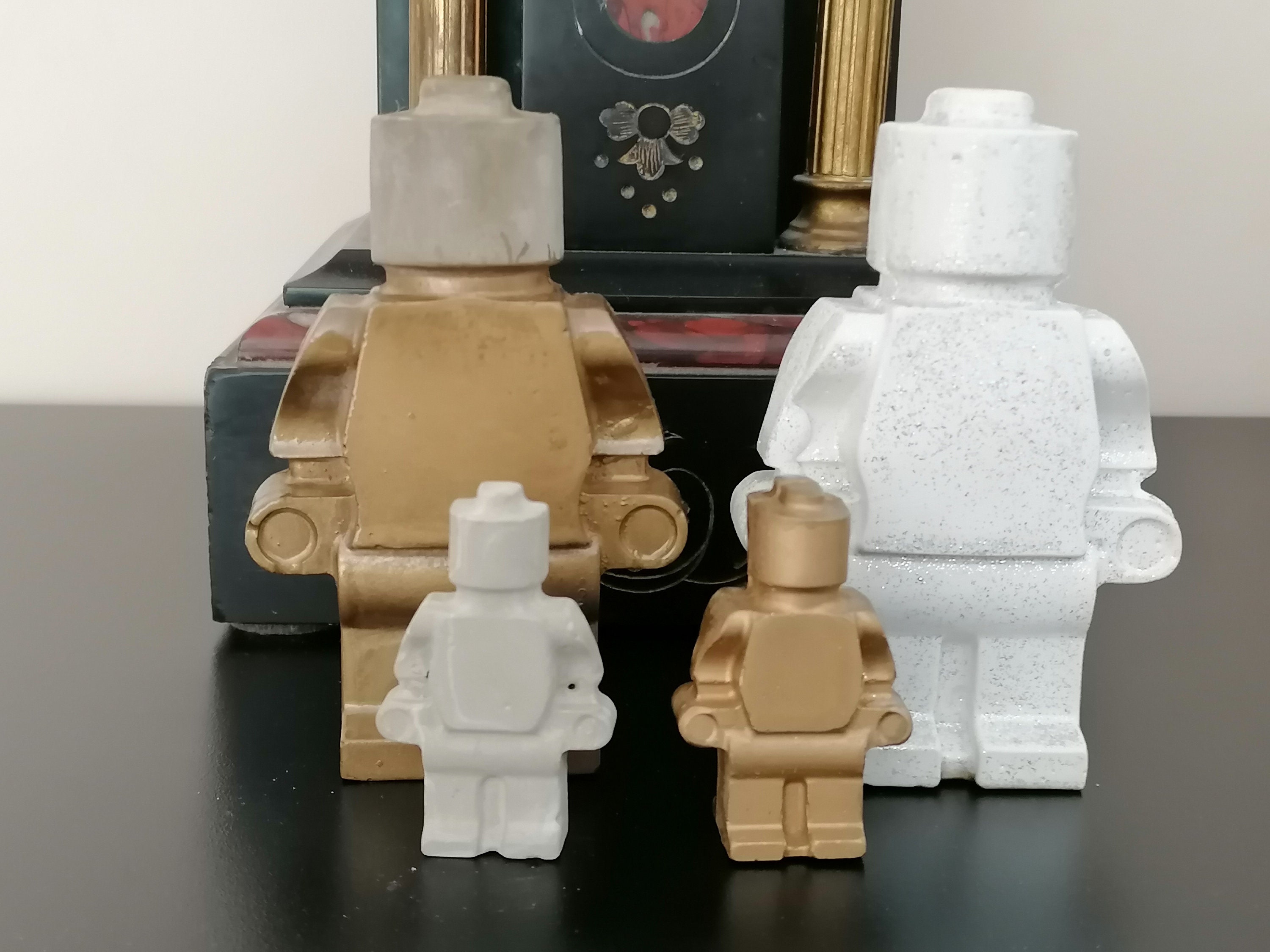 Grand Personnage en Béton