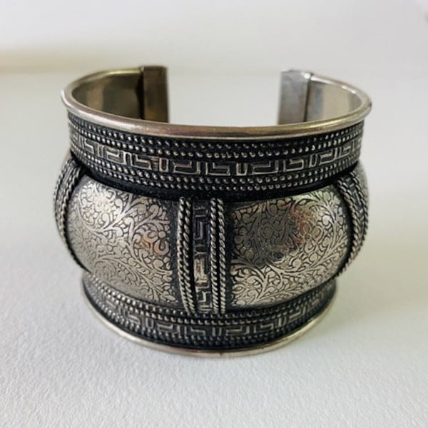 Indian Cuff Bracelet, Silver Tone Filigree and Geometric Pattern, Size Medium