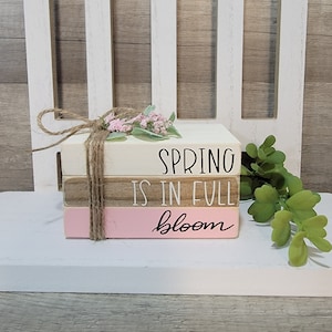 Spring mini wood book stack/tier tray decor/spring decor/ wood books/ book bundle/ flowers/farmhouse/spring tier tray/home decor