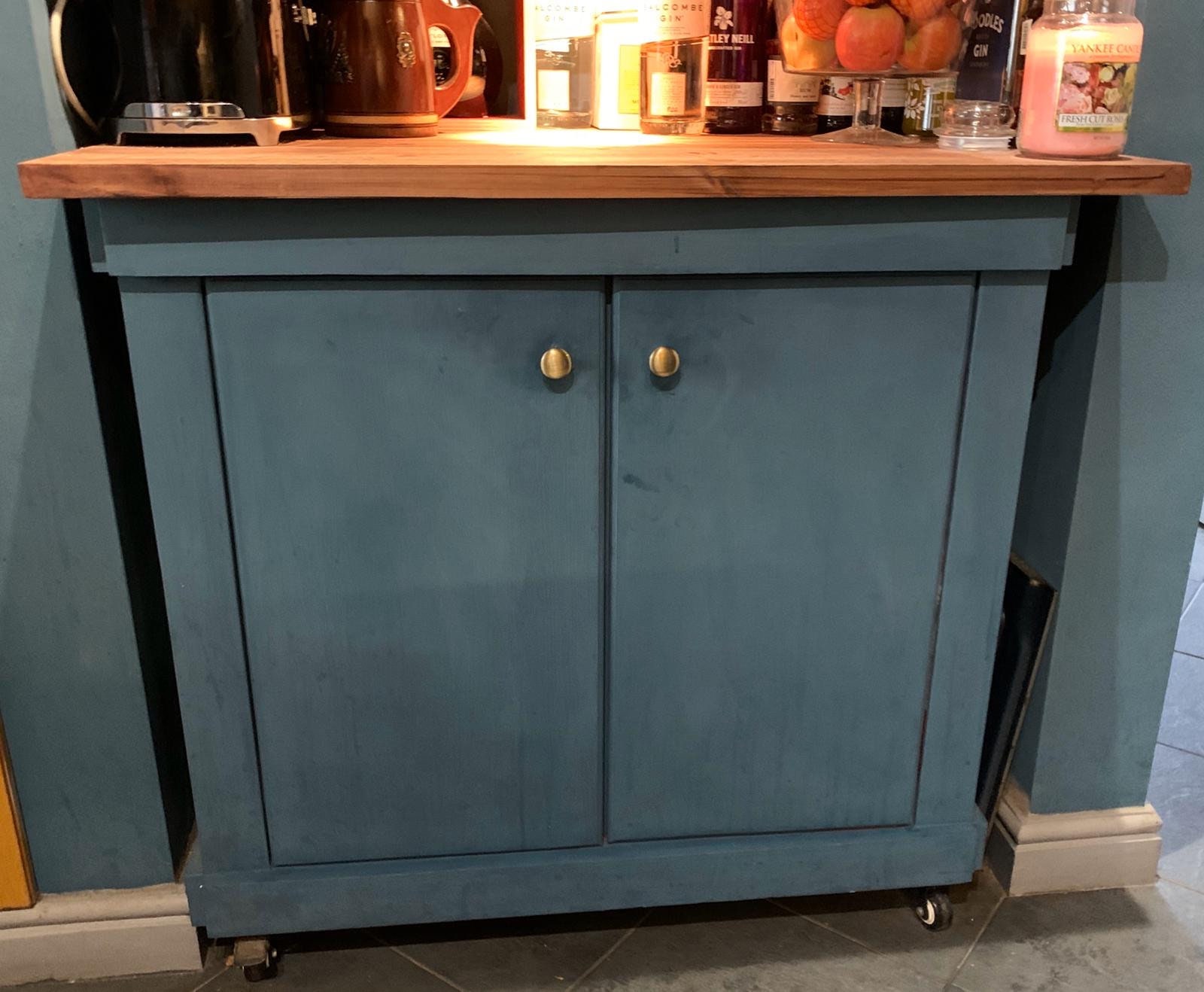 Rustic Pine Kitchen Island – Juameno.com