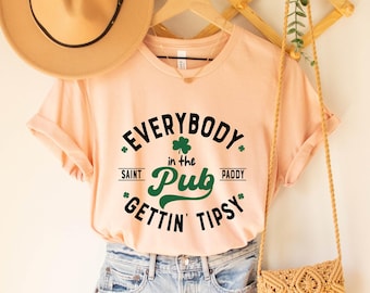 Camiseta divertida del Día de San Patricio: todos en el pub se ponen borrachos, regalos divertidos del Día de San Patricio, camiseta de trébol irlandés, camiseta de la suerte