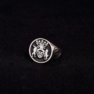 Custom Engraved Traditional Family Crest Ring, Personalized Coat of Arm Signet Ring with Sterling Silver