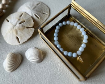 8mm Blue Aquamarine Quartz Bracelet, Shell Charm Bracelet, Shell Jewelry, Tropical Bracelet, Vacation Bracelet, Sea Shell Bracelet || Marie