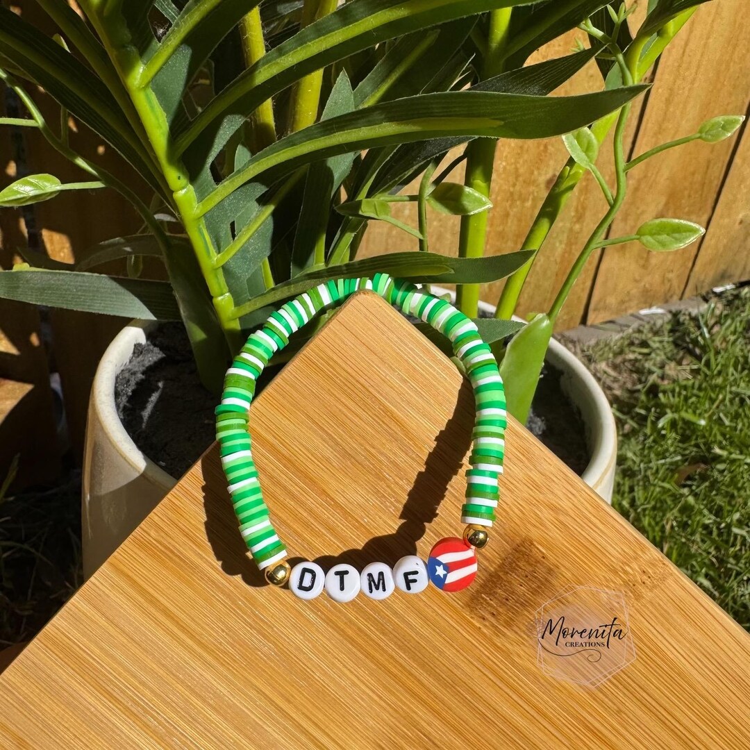 DTMF, Badd Bunny Inspired Bracelet, Debi Tirar Más Fotos álbum