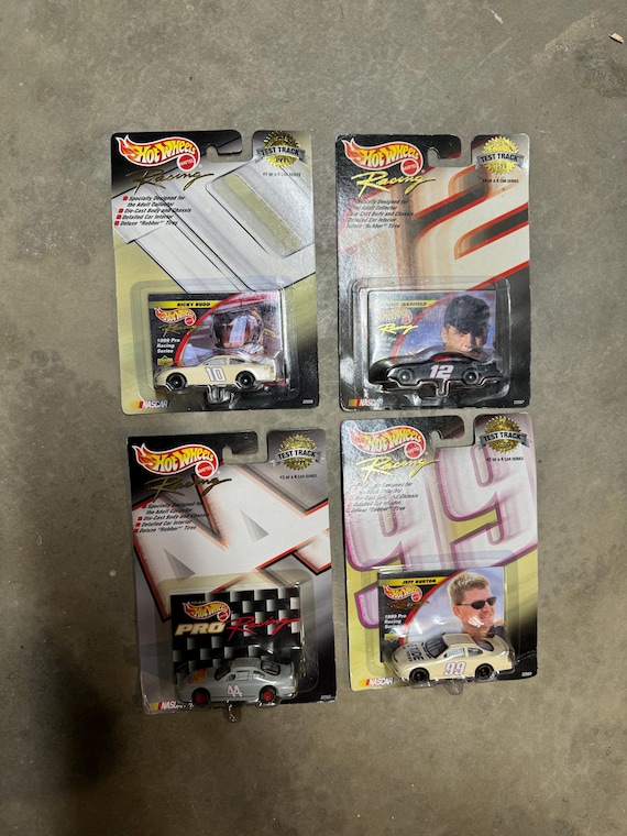 Vintage NOS 1999 Test Track Edition Hot Wheels NASCAR Die Cast 1