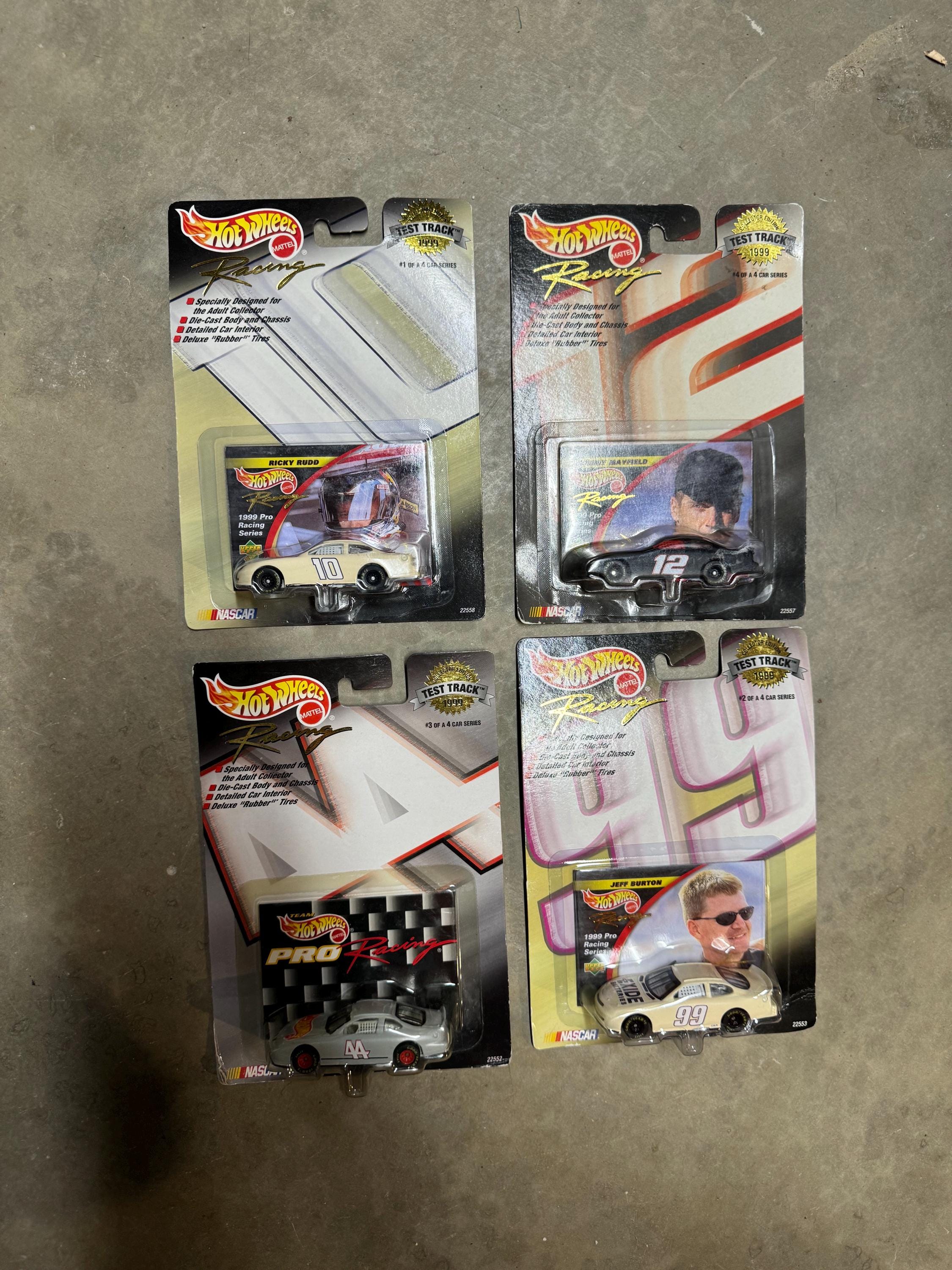 Vintage NOS 1999 Test Track Edition Hot Wheels NASCAR Die Cast 1