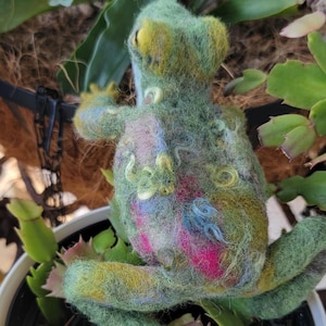 Hand felted frog