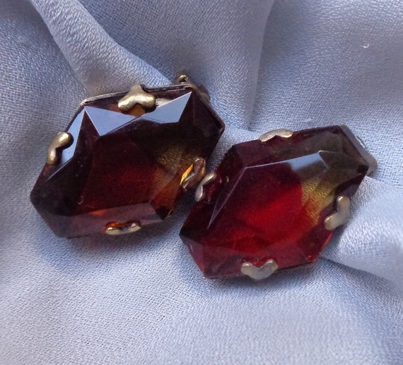 Six sided Sabrina glass stones clip on earrings - image 9