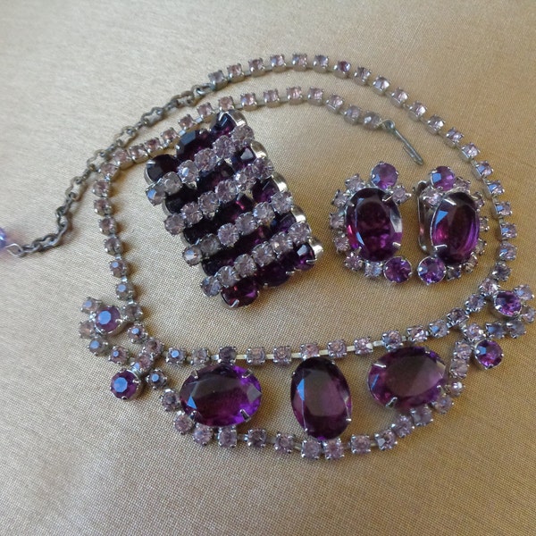 Necklace, brooch and clip-on earrings with dark and light purple glass