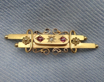 Edwardiaanse 15-karaats gouden broche met diamant en robijnen