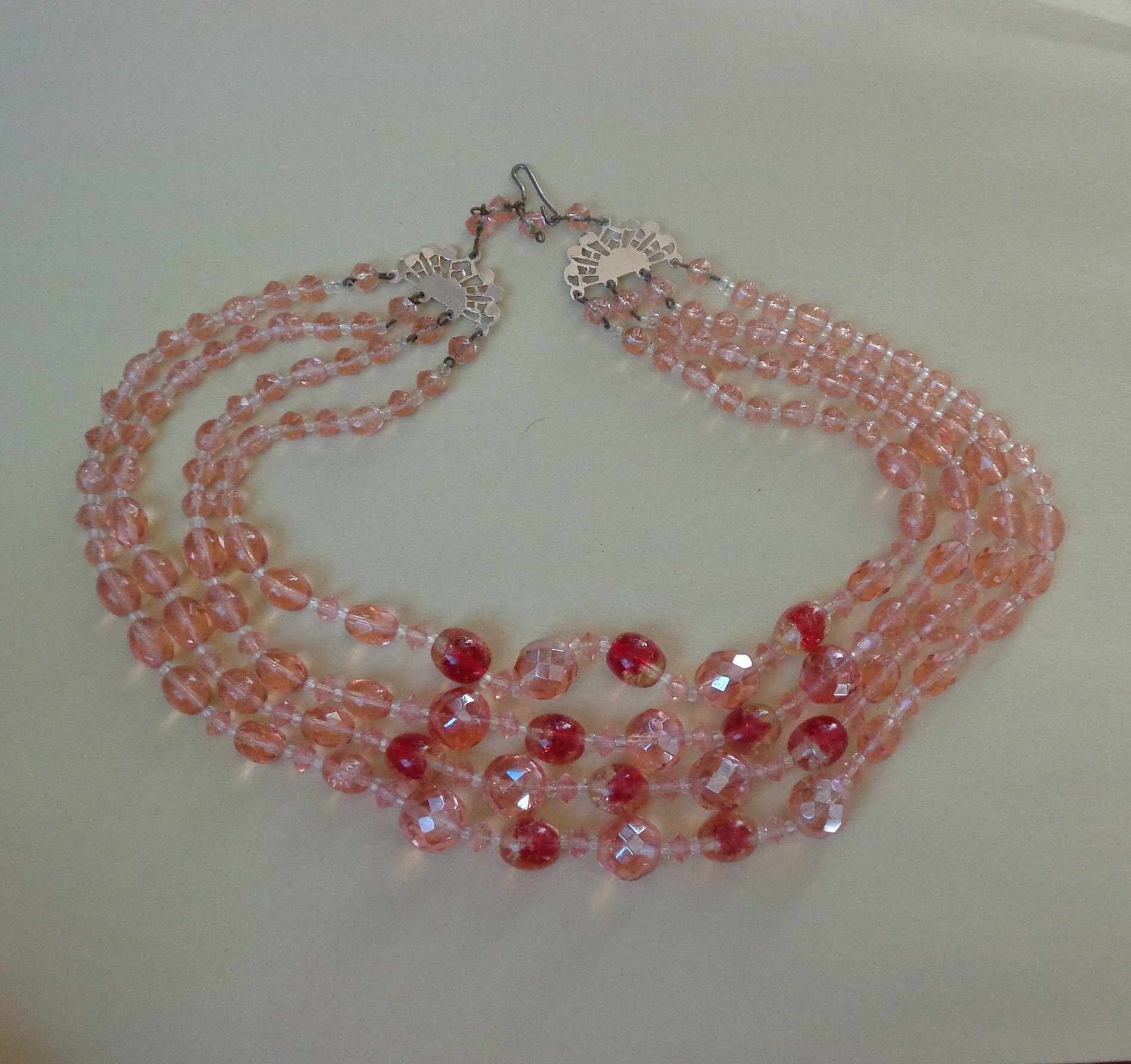 Ancien Collier Vintage 4 Rangs - Perles De Verre Irisées Roses à Facettes