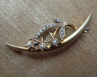 Edwardian, Honeymoon brooch in 14Karat gold with seed pearls