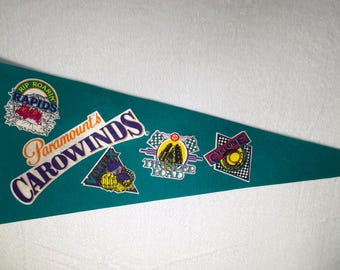 Vintage Paramount Carowinds pennant