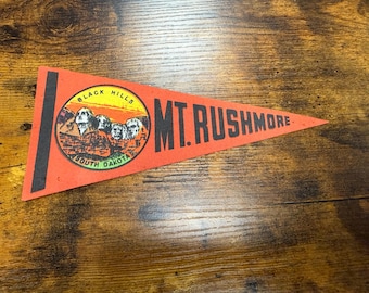 Vintage Mt. Rushmore Black Hills, South Dakota mini pennant