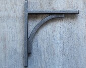 Plain cast iron shelf bracket, Cast iron bracket