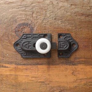 Cast Iron Cabinet latch CE8