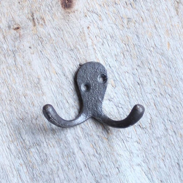 Vintage Iron Double Hooks • Pack of 3 (KM22)
