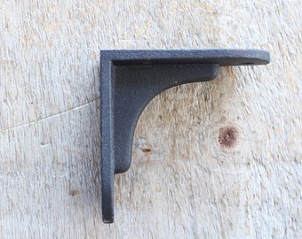 Simple Cast Iron Shelf Bracket, Cast iron shelving bracket DG26