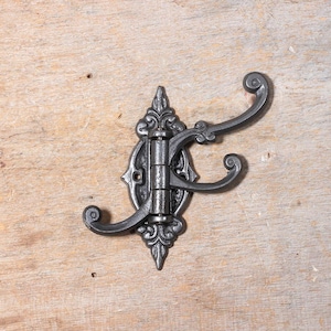 Vintage cast Iron swivel hook with three coat hook KO1