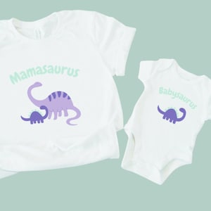 MAMASAURUS と Babysaurus、子供用 T シャツとベビーワンジー、ママと私の新米ママのファミリー アウトフィット、米国への送料無料、初めての母の日ギフト
