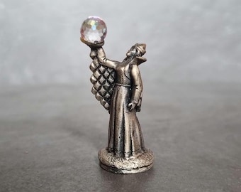 The Crystal Queen. The Tudor Mint 3513. Miniature Myth and Magic vintage pewter collectable Figurine with crystal. Small tiny metal Queen.