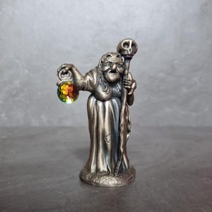 The Old Hag. Tudor mint. Myth and Magic vintage pewter collectable Figurine. Metal gothic decor ornament old lady with crystal and skull.