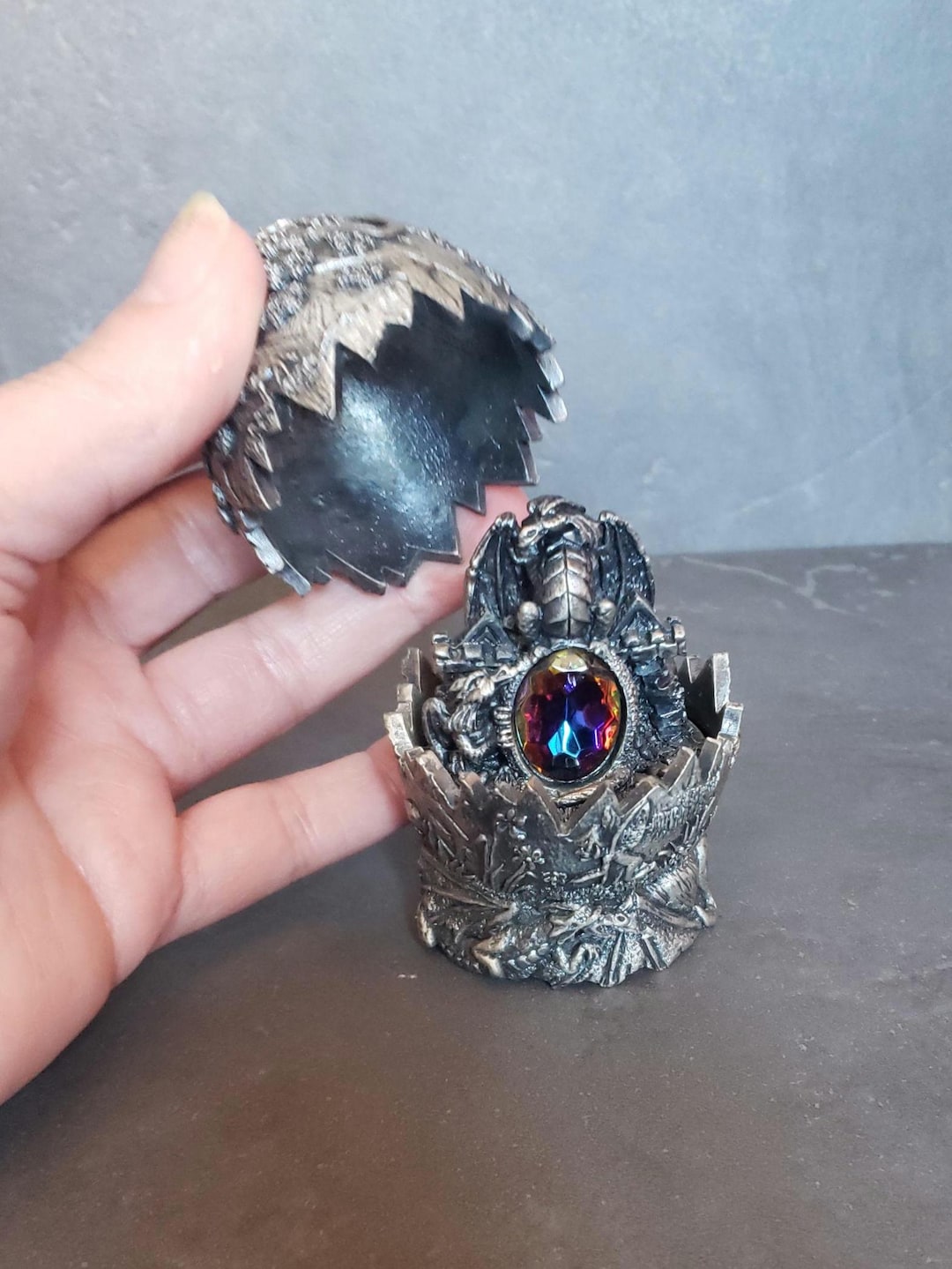 The Supreme Dragon 1050, the Tudor Mint Myth and Magic Vintage