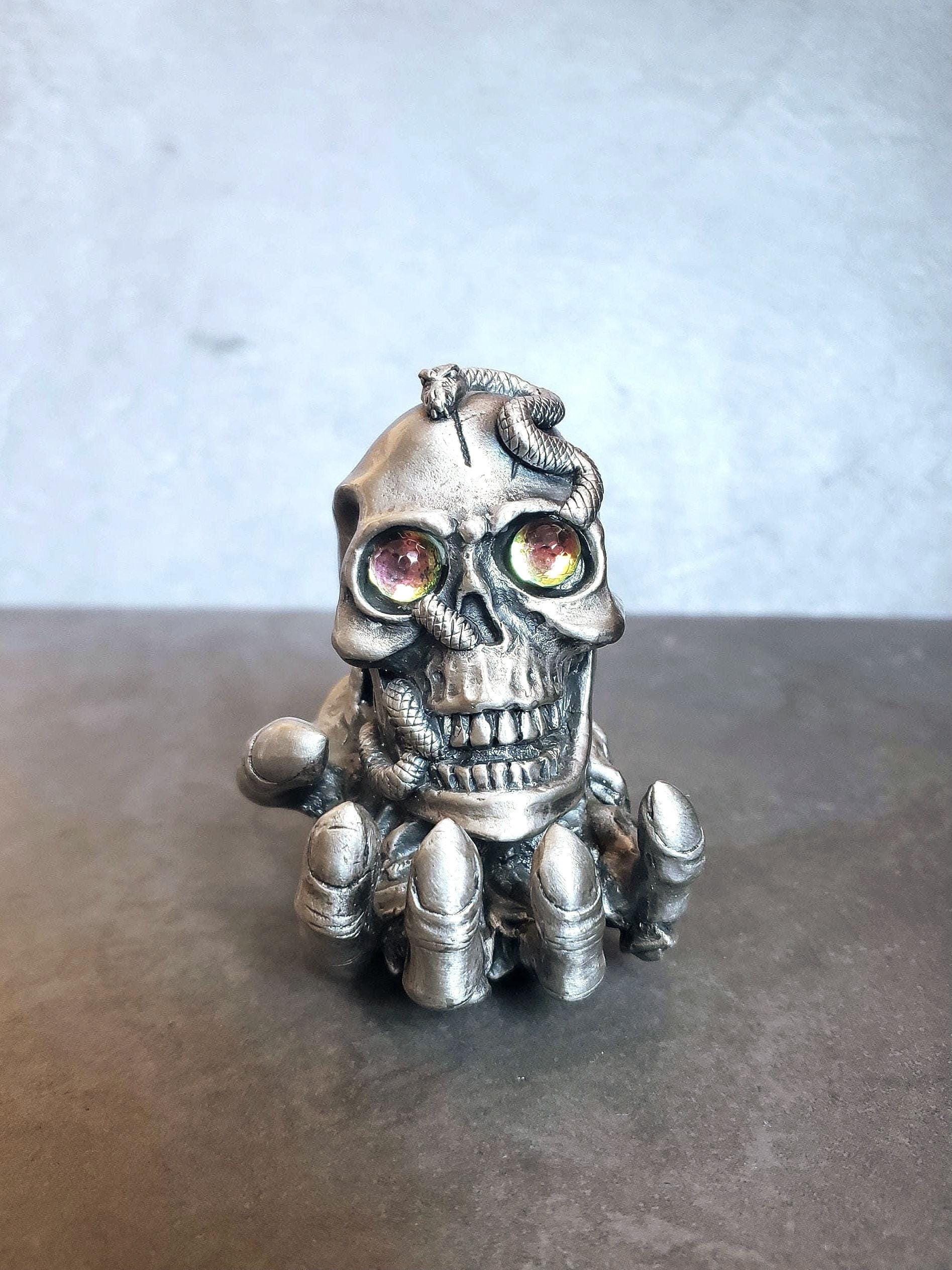 The Skull Holder, Tudor Mint 3161 Myth and Magic Vintage Pewter