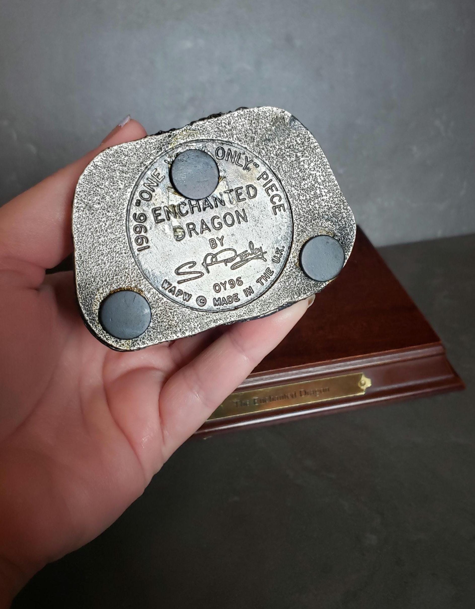 ピューター製ドラゴン チューダーミントFINDING THE DRAGONETS il_340x270.6188878694_ko8k.jpg