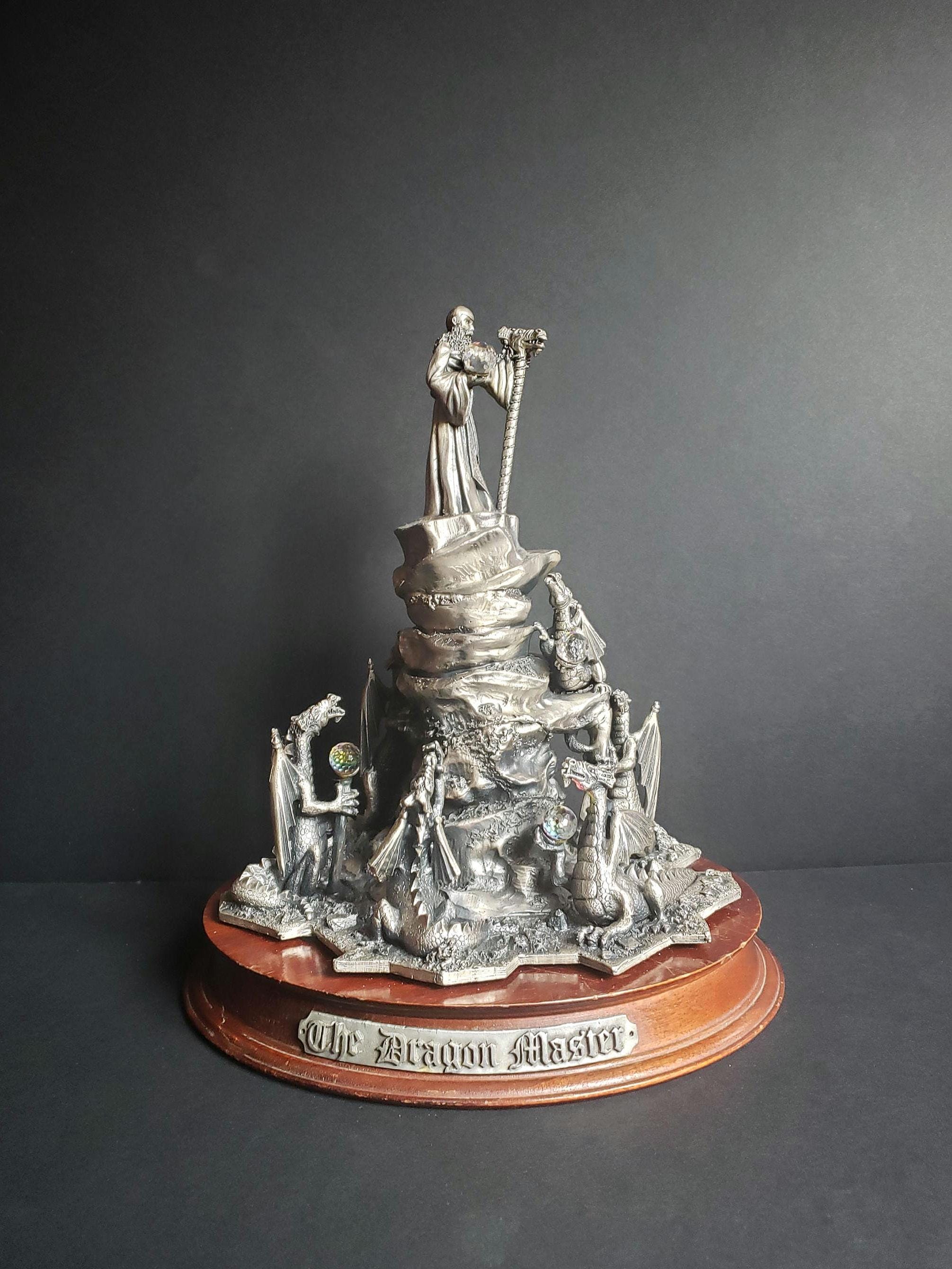 ピューター製ドラゴン チューダーミントFINDING THE DRAGONETS Amazon.com: Titananos Pewter Dragon Myth and Magic