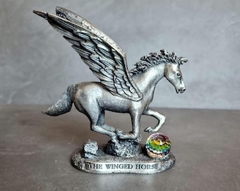 The Winged Horse. Mystic Legends by Evergreen Studio collection. Pegasus vintage pewter collectable Figurine with crystal. Mythical horse.