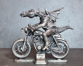 King of the Road. Tudor Mint 3332. Myth and Magic Vintage Pewter