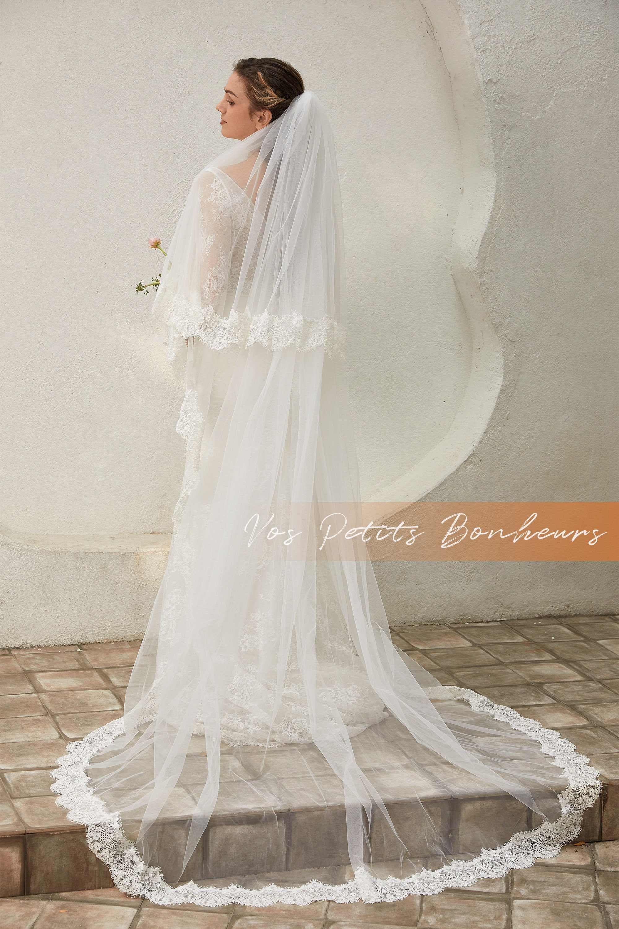 Eaytmo Lace Wedding Veils Ivory Bridal Veil 2 Tier Waist Length