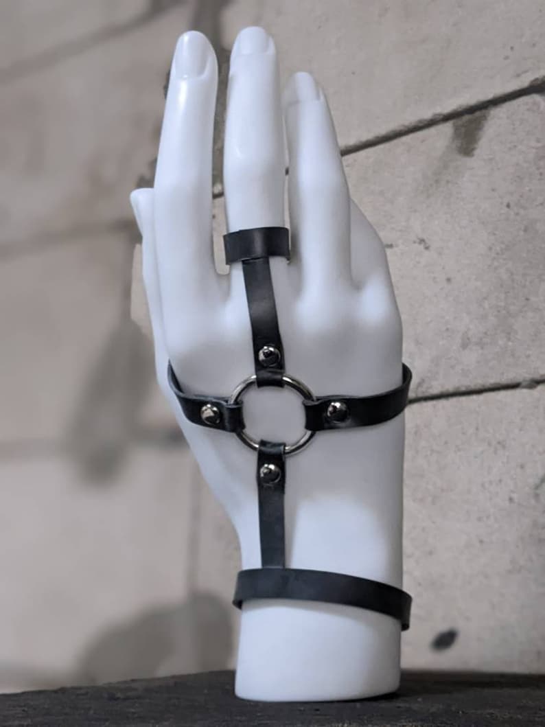 HH-4 Ring Hand Harness, Harness, Latex image 2