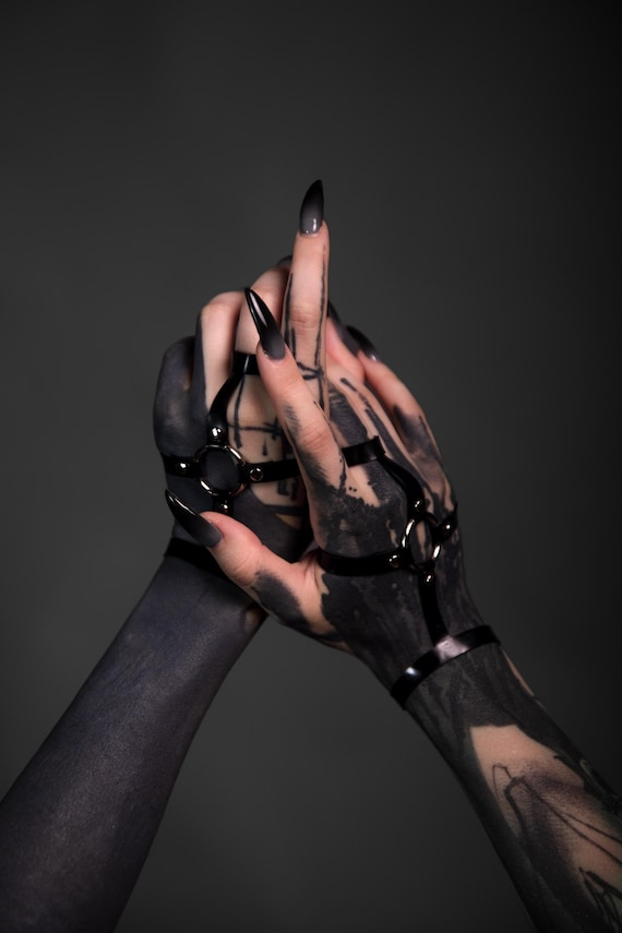 HH-4 Ring Hand Harness, Harness, Latex