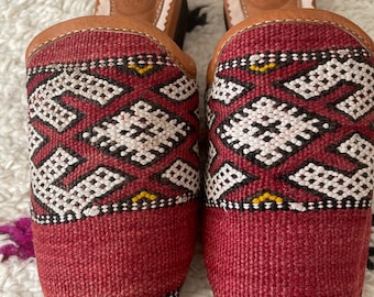 Handmade Moroccan Berber vintage carpet rug shoes slippers with genuine leather sole