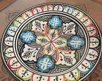 Plaque en céramique marocaine peinte à la main à la main