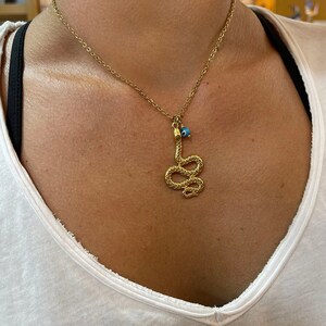 Snake Pendant Necklace Gold, Layered Necklace, Serpent Pendant, Trendy Statement Necklace, Delicate Chain Necklace, Jewelry Gift For Her