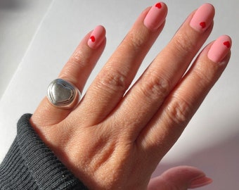 Anello a sigillo a forma di cuore massiccio, anello Chevalier, anello a sigillo per mignolo, anello a cuore in oro, Chevalier in argento, anello spesso, regalo per la mamma, regalo per lei