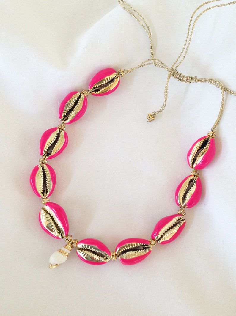 Beach Jewelry Surfer Necklace Birthday Gift Beach Wedding Gift For Her Snail Shell Jewelry Puka Shell Cowrie Shell Choker Necklace