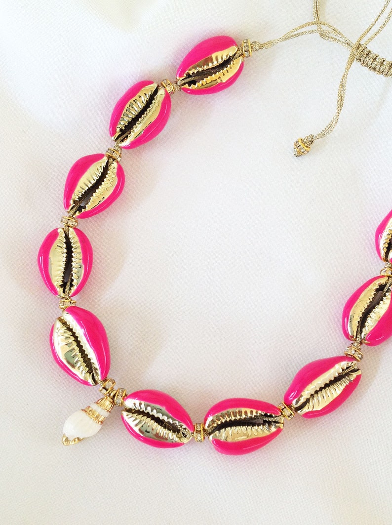 Beach Jewelry Surfer Necklace Birthday Gift Beach Wedding Gift For Her Snail Shell Jewelry Puka Shell Cowrie Shell Choker Necklace