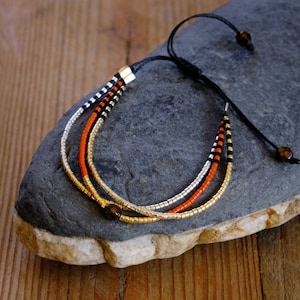 Colorful minimalist women&#39;s bracelet - Miyuki beads - adjustable cord.