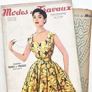 MODES & TRAVAUX französische vintage Modezeitschrift Handarbeitsheft mit Handarbeitsbogen Juli 1955 Bild 1