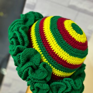 Crochet Ruffle Bucket Hat / crochet festival bucket hat