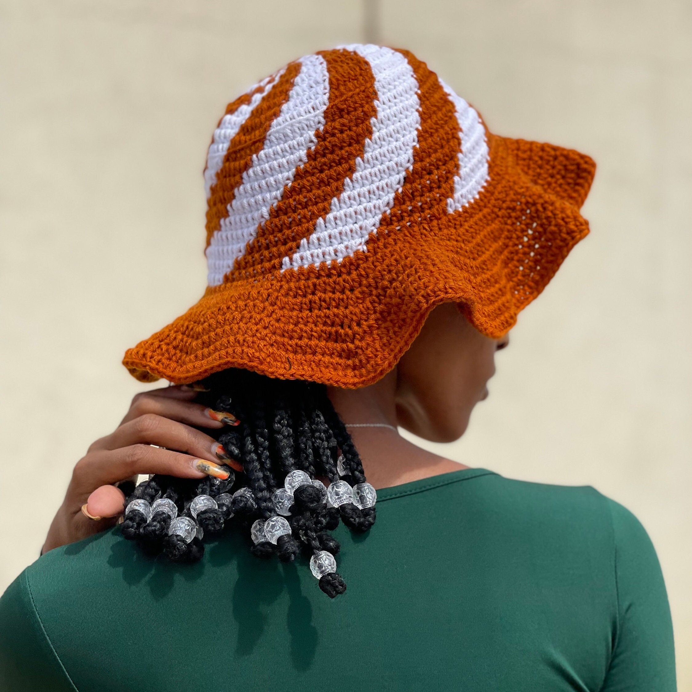ハット Wai Kei Swirl crochet knit bucket hat 4BFK660 Swirl crochet knit buckehat - WaiKei | 60% - Asian Fashion