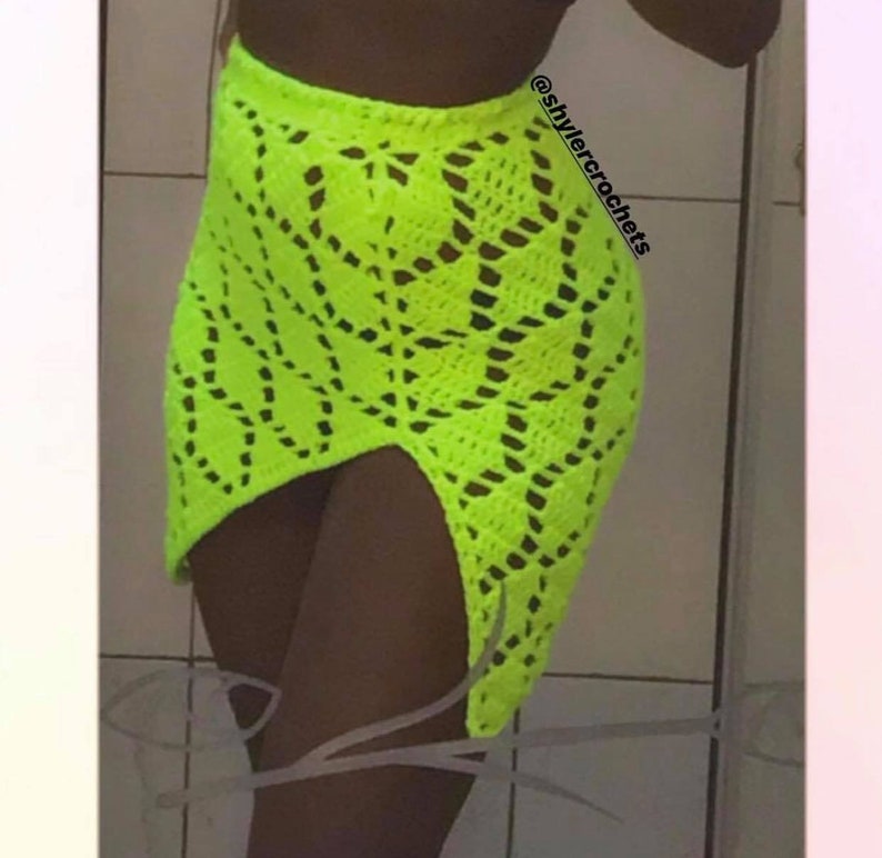 LEAFY CROCHET SKIRT with side slit