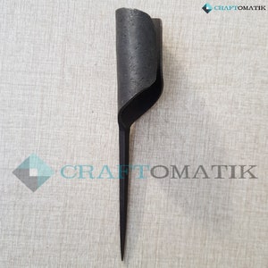 Ground Candle Holder | Ground Candle Thorn | Middle Ages | Handforged | Iron HFCH02