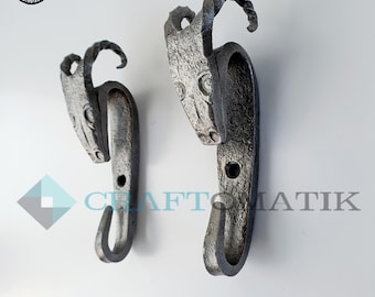 Ram head hook | Medieval wall hook | Hand-forged wrought iron coat rack | Nostalgic antique style | HFWH10
