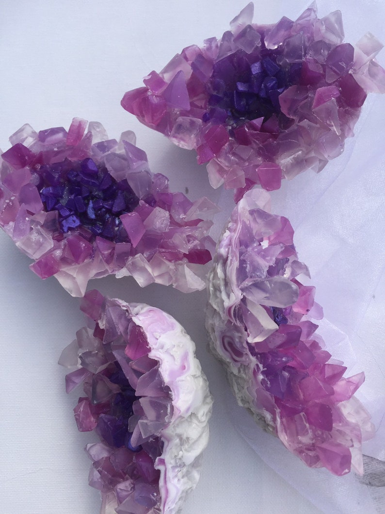 Amethyst Seifen mit ätherischem Lavendelöl Bild 1