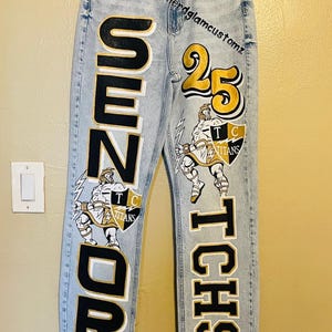 Custom Senior Pants – Hand-Painted Graduation Jeans – Class of 2026 Outfit – Personalized Senior Rise Day Pants – High School Spirit Wear
